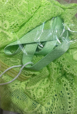 Visualizar imagem da galeria, Conjunto de renda com cropped - Cód. 1050
